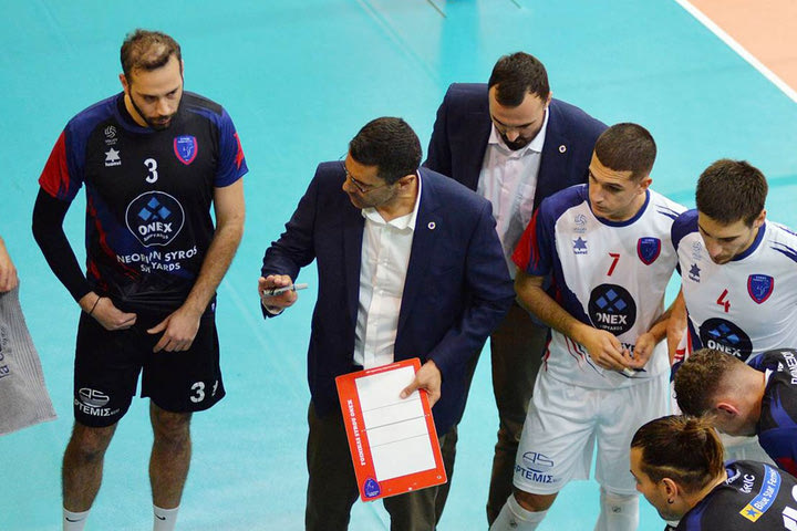 Φοίνικας Σύρου: Παρελθόν ο Καζάζης, αναλαμβάνει προσωρινά ο Ίλιτς