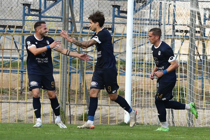 Super League 2: Η Κηφισιά έκανε το 5/5, στη δεύτερη θέση ο Απόλλωνας που νίκησε τον Ολυμπιακό Β’
