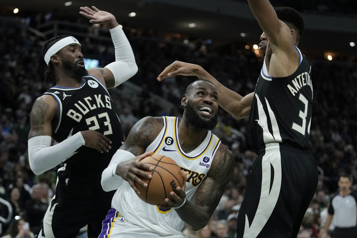 NBA: Ο ΛεΜπρόν Τζέιμς ξεπέρασε τον Μάτζικ Τζόνσον και ανέβηκε στην 6η  θέση των πασέρ στην ιστορία