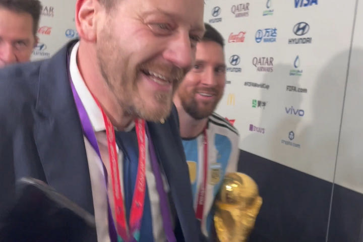 Μουντιάλ 2022, Μέσι: Οι έξαλλοι πανηγυρισμοί και το “τρένο” των παικτών της Αργεντινής μπροστά στην κάμερα του SPORT24