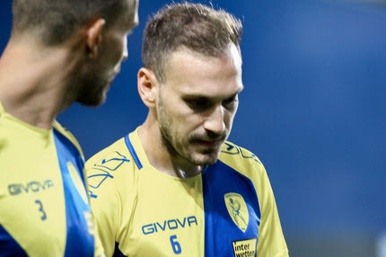 Παναιτωλικός: Τέλος η σεζόν για Μπακάκη, υπέστη ρήξη πρόσθιου χιαστού