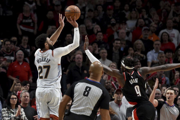 NBA, Μπλέιζερς – Νάγκετς 120-121: Ο Μάρεϊ ξέρανε το Πόρτλαντ στο 0.9” και έκλεψε τη δόξα του Λίλαρντ