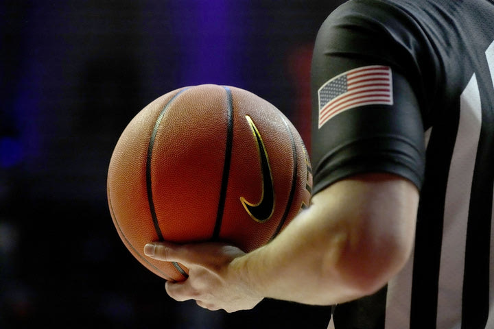 Ομάδα του NCAA σούταρε 111 τρίποντα και κανένα δίποντο σε επίσημο αγώνα