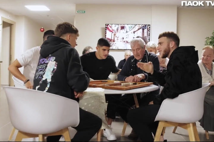 ΠΑΟΚ: “Μοιράστε την αγάπη σας”, το φοβερό VIDEO του Δικεφάλου για τα Χριστούγεννα