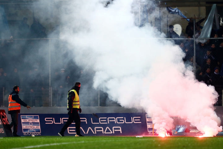 Super League: Κλήσεις σε απολογία για ΠΑΣ και Ολυμπιακό για τα επεισόδια στα Γιάννινα, κλήθηκαν και ΑΕΚ, Ιωνικός