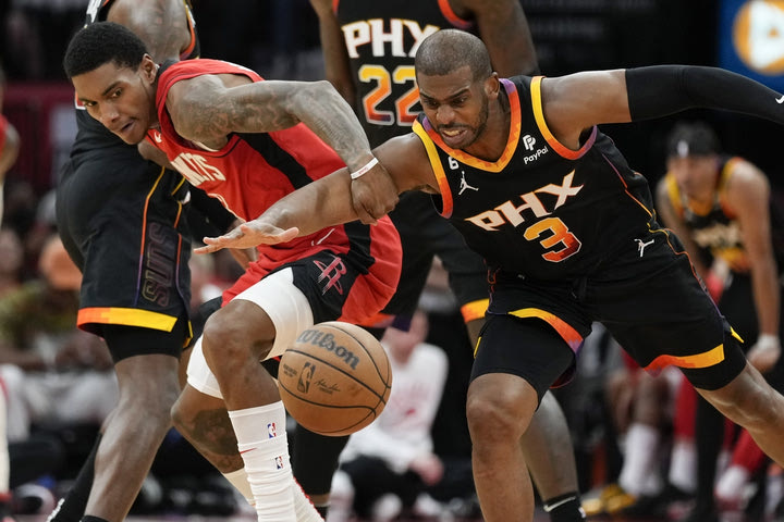 NBA: Σε παρατεταμένη κρίση οι Σανς, βασιλική εμφάνιση από Εμπίντ – Χάρντεν, μάθημα των Τζαζ στους Πέλικανς