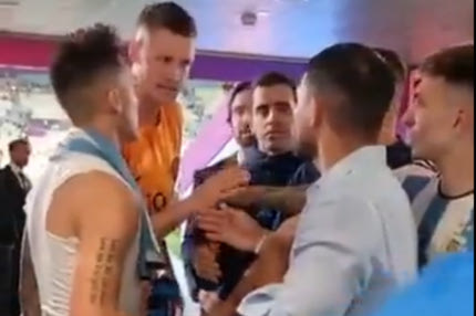 Μουντιάλ 2022: Ο Βέχορστ τα έβαλε και με τον Αγουέρο στα αποδυτήρια μετά το περιστατικό με τον Μέσι