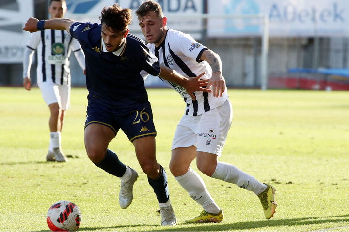 Απόλλων Σμύρνης – Athens Kallithea 1-1: Ισοπαλία που δεν άφησε κανέναν ικανοποιημένο