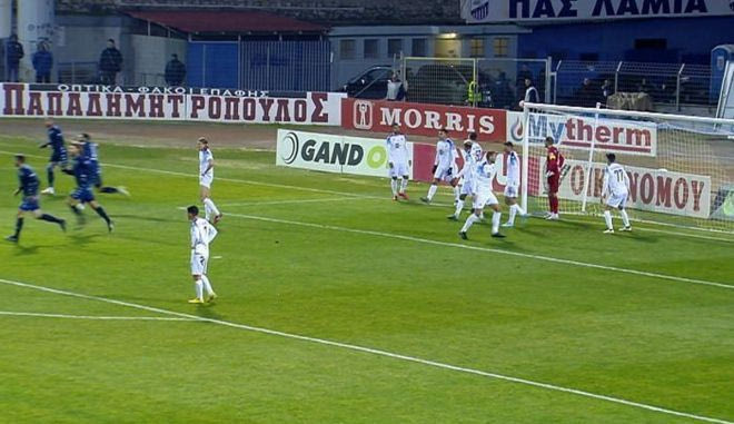 Το 1-0 του Ιωνικού με το αυτογκόλ του Μπεχαράνο