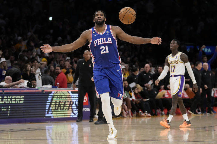 NBA: Ο Εμπίντ σκέπασε τους Λέικερς στην βραδιά του ΛεΜπρόν Τζέιμς, νικη-θρίλερ των Σίξερς με 113-112 στο Λ.Α