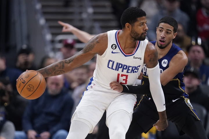 NBA: Οι Πέισερς στάθηκαν όρθιοι κόντρα στον 45άρη Τζορτζ, οι Πίστονς υποχρέωσαν τους Γουλβς σε 6η διαδοχική ήττα
