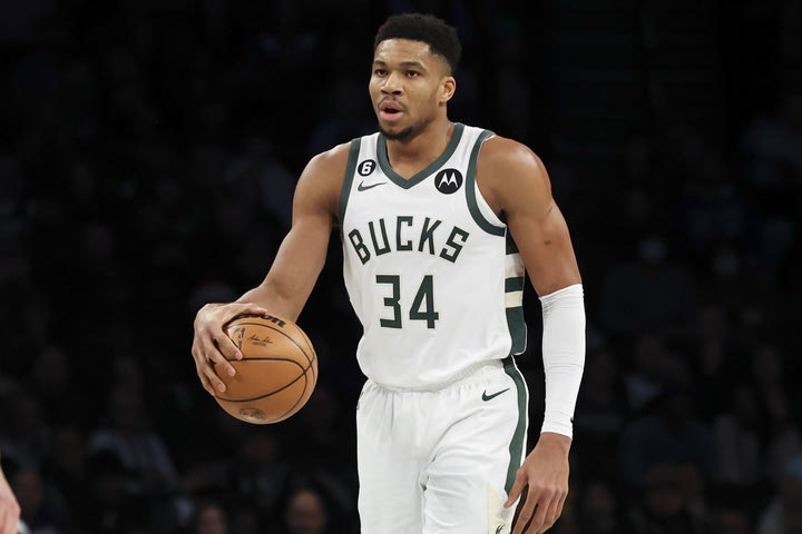 NBA, Γιάννης Αντετοκούνμπο: “Στόχος μου στο All Star Game είναι να νικήσω τον ΛεΜπρόν Τζέιμς”