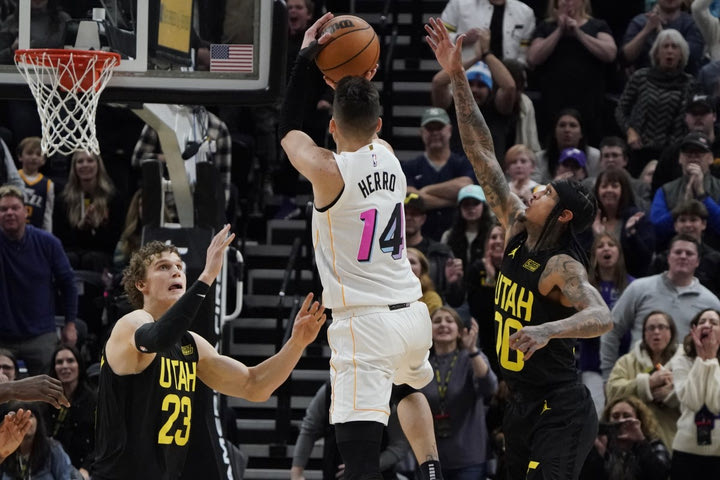NBA: Ο Τάιλερ Χίρο ήταν ο ήρωας της τελευταίας στιγμής για τους Χιτ, πληγώνοντας με buzzer-beater τη Γιούτα