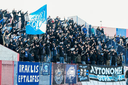 Οπαδοί της Νίκης Βόλου και του Ηρακλή παρέδωσαν μαθήματα ποδοσφαιρικού πολιτισμού