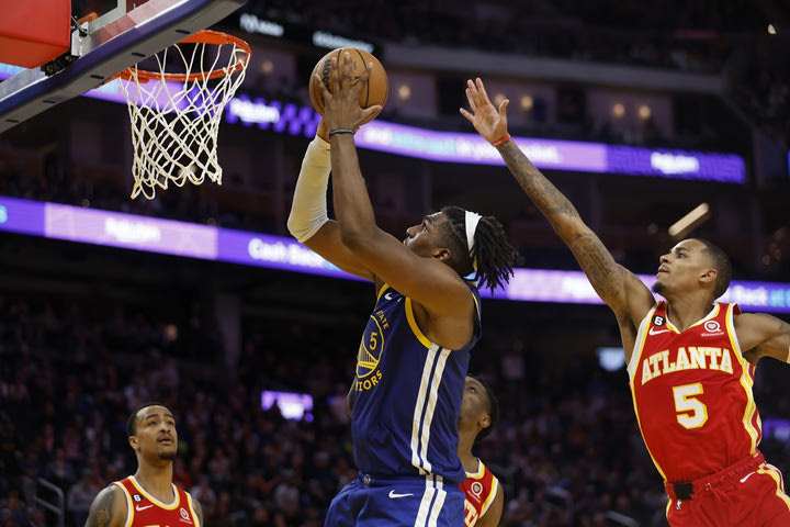 NBA: Ο Κέβον Λούνεϊ κέρδισε τον Ντόνοβαν Μίτσελ και κατέκτησε την κορυφή του Top 10
