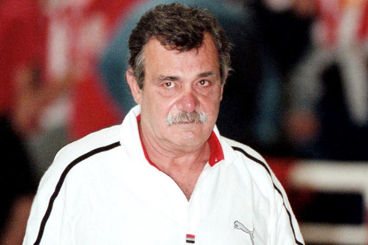Πέθανε ο Νίκος Λουκάτος