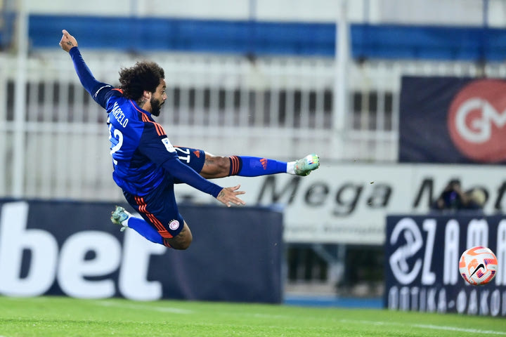 Ατρόμητος – Ολυμπιακός: Ο Μαρσέλο έκανε το 2-1 με εκπληκτικό εναέριο τελείωμα και πανηγύρισε α λα Κριστιάνο