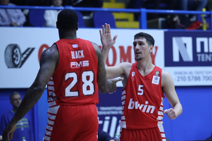 Basket League: Η βαθμολογία μετά από την απόδραση του Ολυμπιακού από την έδρα του Περιστερίου bwin
