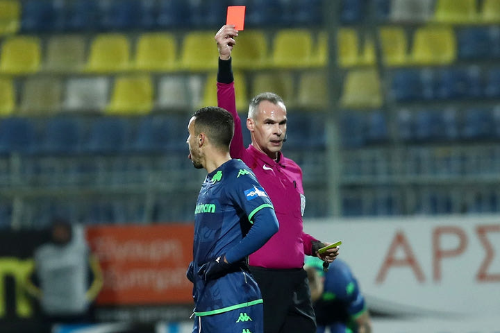 Αστέρας Τρίπολης – Παναθηναϊκός 1-0: Ο Κουρμπέλης “πλήγωσε” τους πράσινους και ο Αστέρας τους άφησε δεύτερους