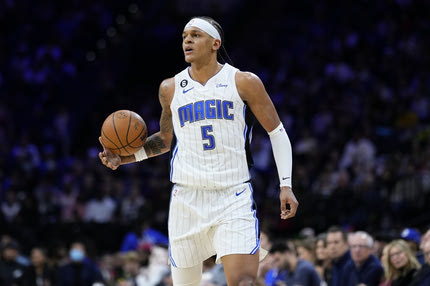 NBA: Απίθανοι Μάτζικ, σόκαραν τους Σίξερς στην Φιλαντέλφεια με 119-109 επιστρέφοντας από το -21