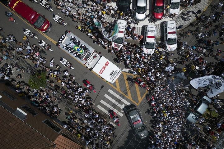 LIVE Streaming: Το τελευταίο αντίο στον Πελέ