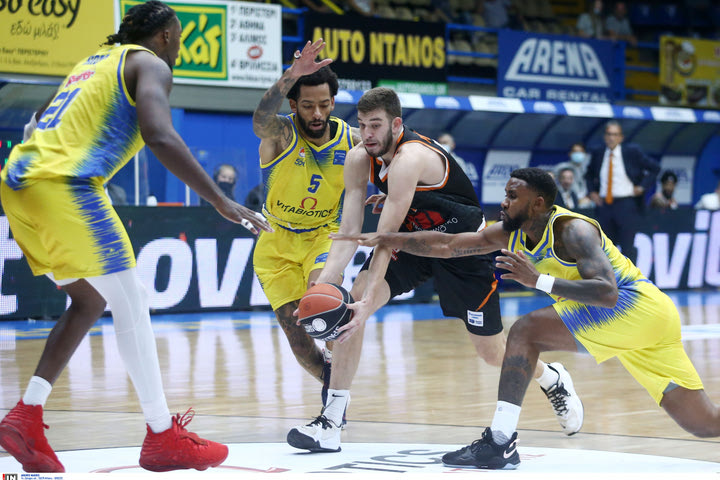 Περιστέρι – Προμηθέας 81-88: Με πεντάλεπτο – όνειρο και καθοριστικό τον Ρογκαβόπουλο ήρθε το διπλό