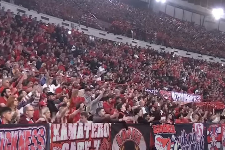 Ολυμπιακός: Το “έλα Μιχαλάκη” και το πάθος της κερκίδας που ξεχείλιζε σε κάθε καλάθι