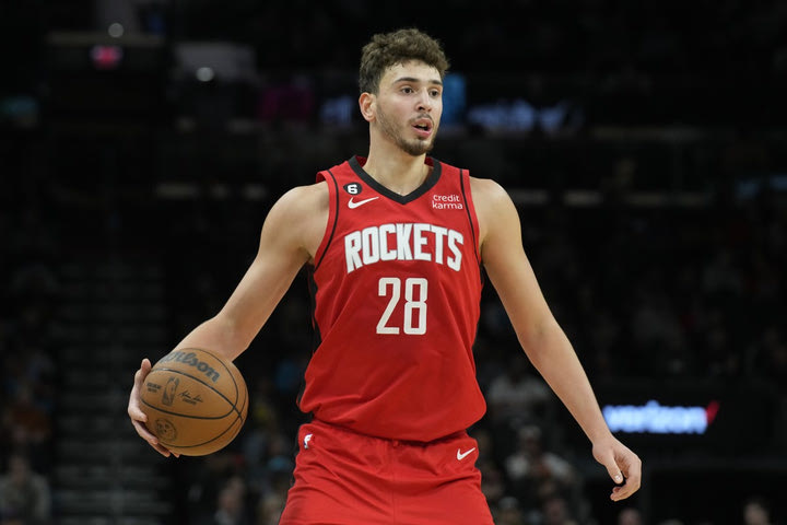 NBA: Οι Ρόκετς απέδρασαν από το Κλίβελαντ και υποχρέωσαν τους Καβαλίερς σε τρίτη σερί ήττα