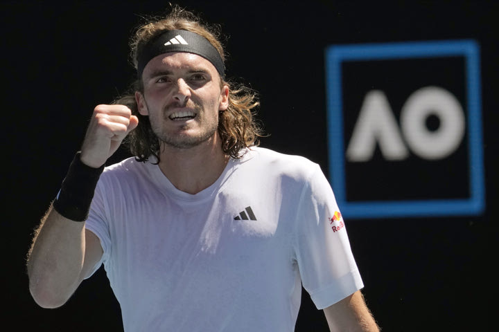 Κασίν – Τσιτσιπάς 0-2: Στον τρίτο γύρο του Barcelona Open ο Στέφανος δίχως να ανεβάσει στροφές