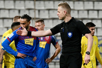 Βόλος: “Αμφιβάλλουμε αν ο Τσετσίλας μπορεί να διαιτητεύσει αγώνα παλαιμάχων, να τον στείλουν σπίτι του”