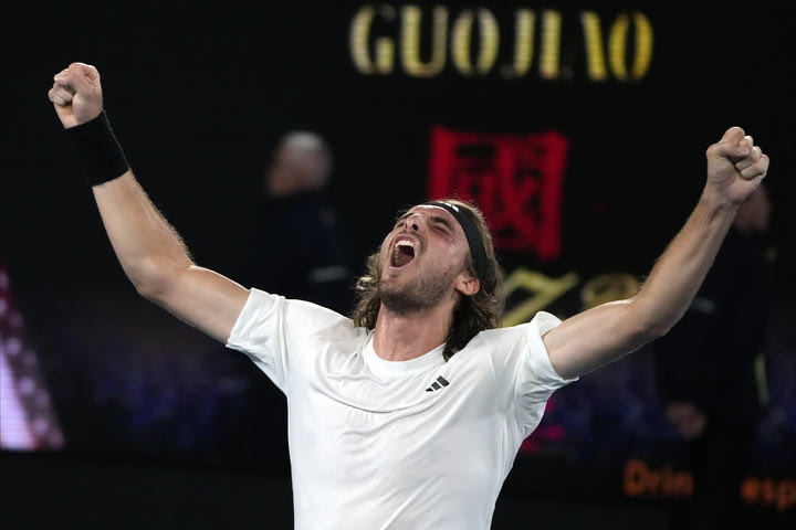 Τσιτσιπάς: Το matchpoint και ο πανηγυρισμός του για την πρόκριση στους “8” του Australian Open