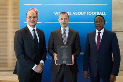 Στη Νιόν ο Ζαγκλής, για τη συνάντηση της FIBA με την UEFA