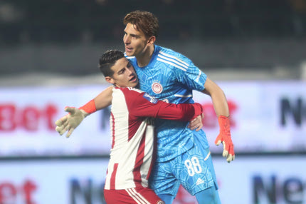 Ολυμπιακός: Η επική αντίδραση του Χάμες στην απόκρουση του Τζολάκη και τα mind games στο πέναλτι