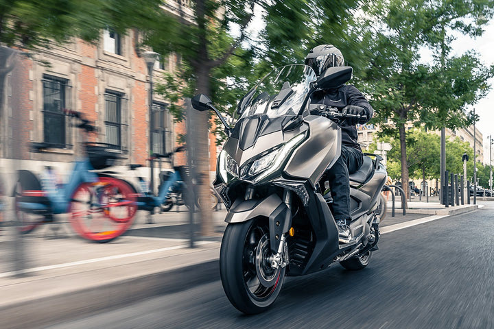 Kymco AK 550 Premium & CV3 Noodoe με 3 χρόνια εργοστασιακή εγγύηση