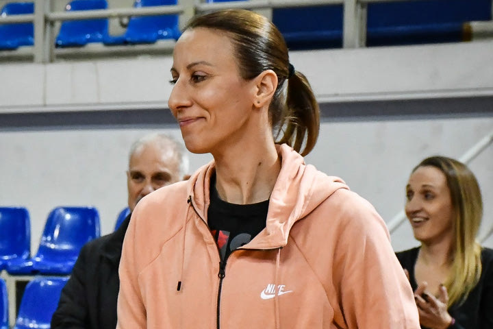 Η Στέλλα Καλτσίδου ανέλαβε τους Λόντον Λάιονς