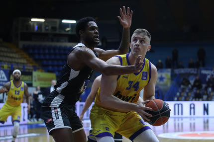 Περιστέρι bwin – Απόλλωνας Πάτρας 75-69: Οι ψηλοί έκαναν τη διαφορά