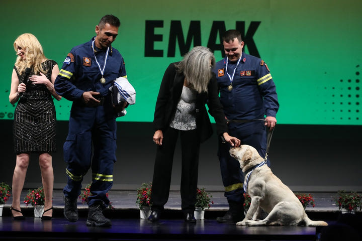 Υπέροχη κίνηση του ΣΕΓΑΣ, βράβευσε τους άνδρες της ΕΜΑΚ