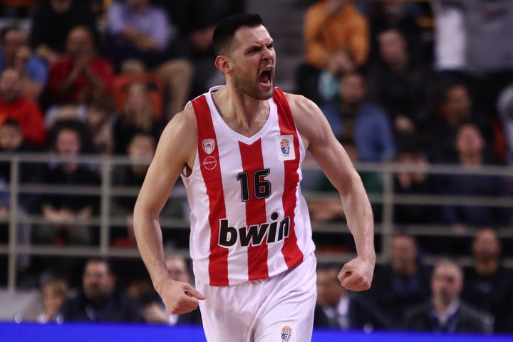 Ολυμπιακός – Παναθηναϊκός 81-65: Έκανε το 11-0 και θα παίξει τελικό με τον Σπανούλη