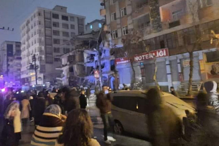 Σεισμός Τουρκία: 7.8 και 6.7 Ρίχτερ συντάραξαν την Ανατολική Μεσόγειο