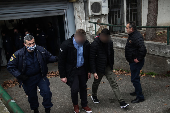 LIVE: Οι απολογίες των κατηγορουμένων για τη δολοφονία του Άλκη Καμπανού