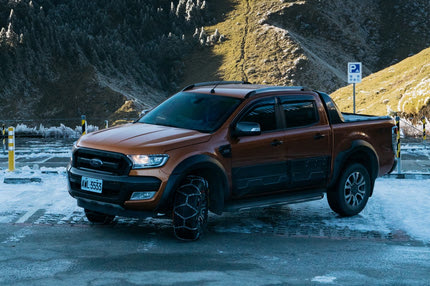 Αξεσουάρ αυτοκινήτων: Αλυσίδες χιονιού και άλλα εξαρτήματα για το όχημά σας