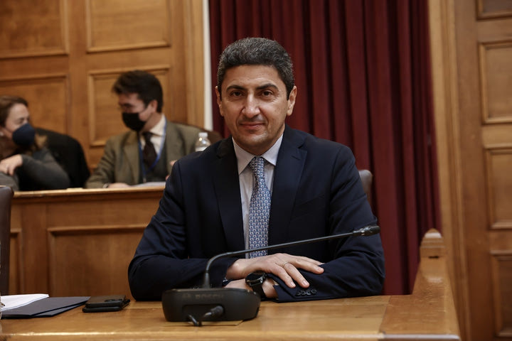 Αυγενάκης: “Δεν έχει κατατεθεί φάκελος για το Μουντιάλ 2030, έχω προτείνει Ηράκλειο, Αθήνα και Θεσσαλονίκη”