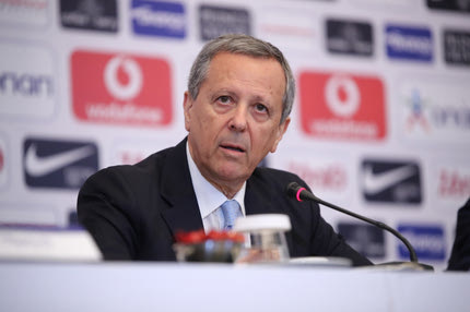 “Όχι” της ΕΠΟ σε Μαρινάκη και Super League για ελίτ διαιτητές: “Ουδεμία ομάδα ή λίγκα μπορεί να παρεμβαίνει”