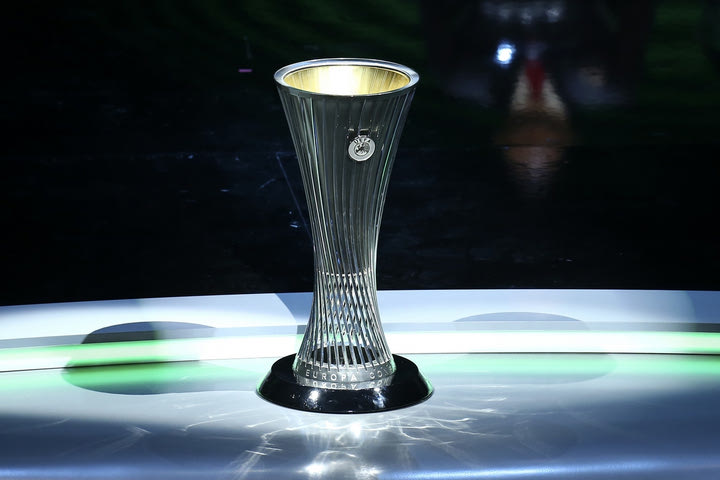 Conference League: Στη διάθεση των φιλάθλων το τρόπαιο στην πλατεία Κοτζιά