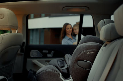 Ασφάλεια Αυτοκινήτου: Η CYBEX, παγκόσμια ηγέτιδα στην παιδική ασφάλεια, θέτει νέα πρότυπα στις μετακινήσεις με το αυτοκίνητο