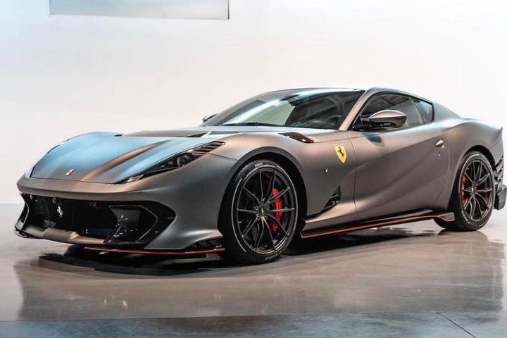 Ο λόγος που η καινούρια Ferrari του Κάρλος Σάινθ δεν είναι κόκκινη