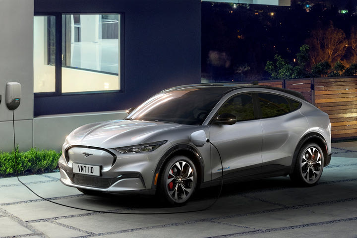 Φθηνότερες και πιο ανθεκτικές μπαταρίες LFP για την Ford Mustang Mach-E