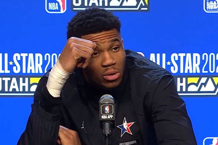 Ο Γιάννης Αντετοκούνμπο σε ερώτηση του SPORT24: “Ίσως γίνω GM και προπονητής σαν τον Πόποβιτς, είμαι απλώς χαρούμενος που νίκησα τον ΛεΜπρόν”