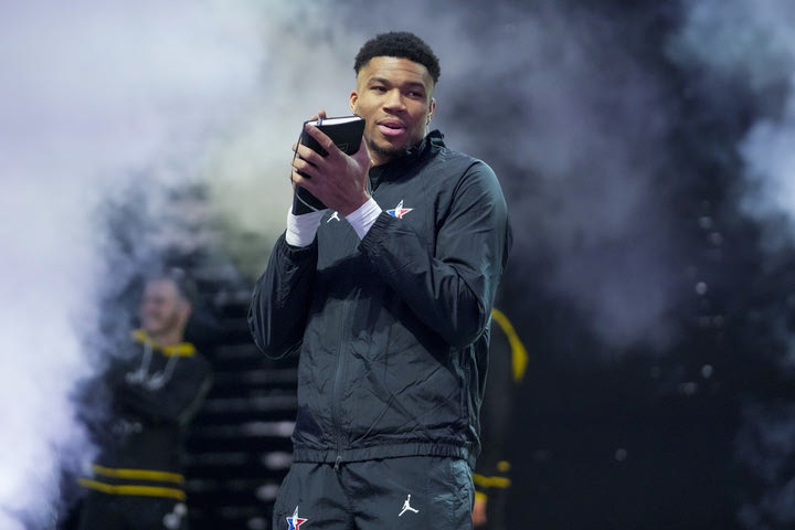 NBA All-Star Game 2023: Αντετοκούνμπο και ΛεΜπρόν ήταν αρχηγοί από τον πάγκο, νικήτρια η ομάδα του Γιάννη με ρεκόρ Τέιτουμ