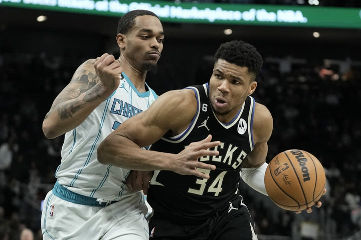 NBA: Η βαθμολογία σε Ανατολή και Δύση μετά την πέμπτη σερί νίκη των Μπακς και την επικράτηση των Νάγκετς